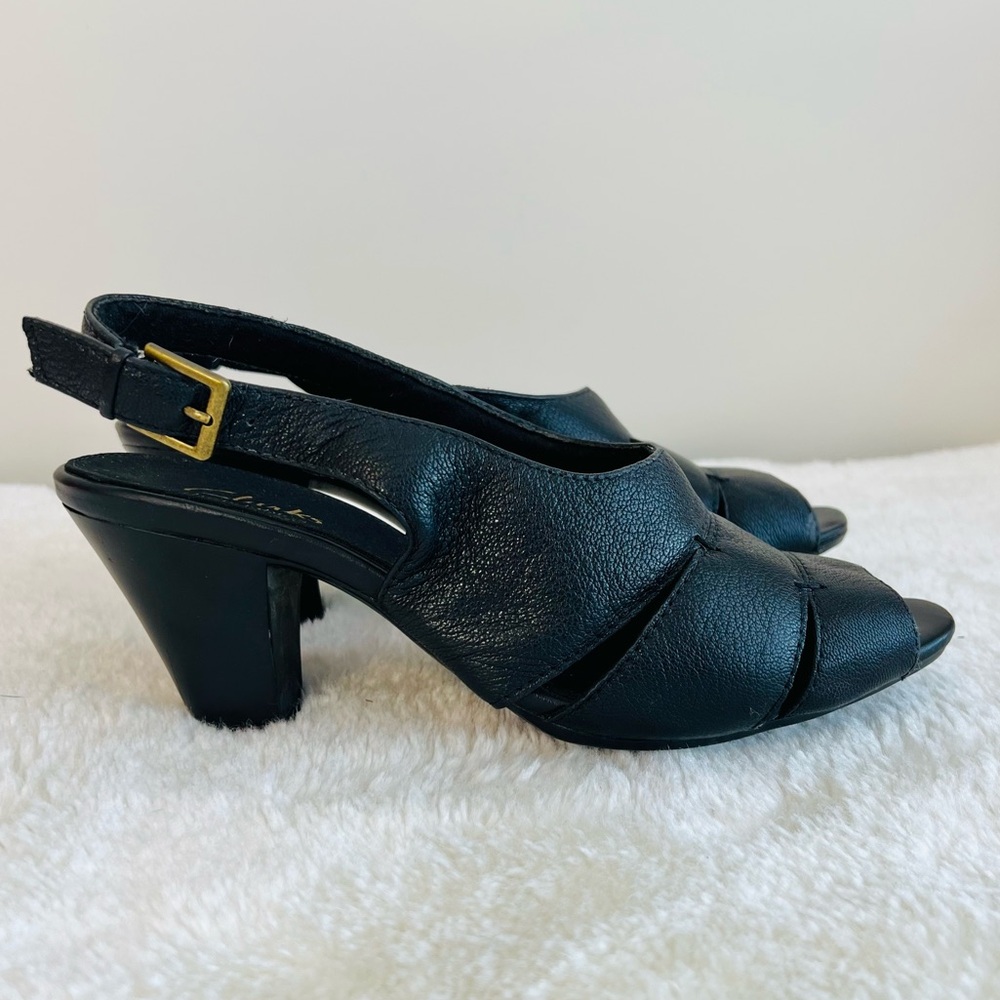 Clark’s Elegant Black Slingback Heels